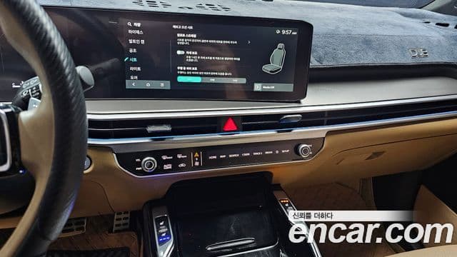 Kia Sorento 2023 — Photo 8/20