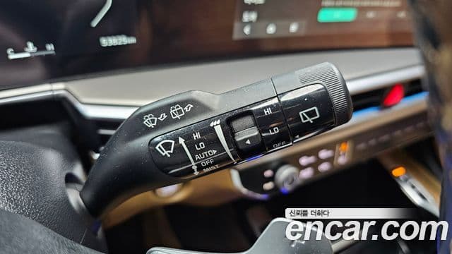 Kia Sorento 2023 — Photo 9/20