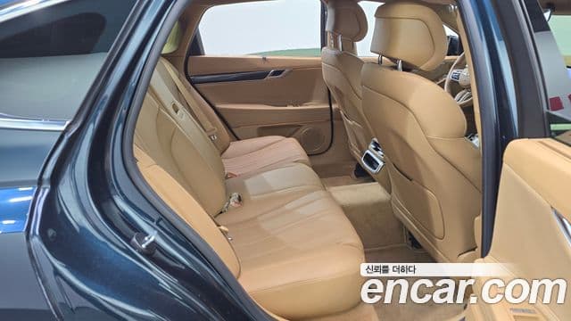 Genesis Electrified G80 2024 — Şəkil 11/20