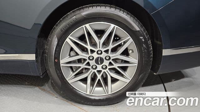 Genesis G80 2024 — ფოტო 35/37