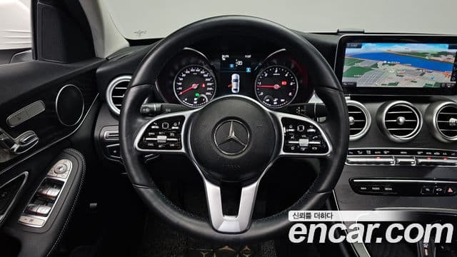 Mercedes-Benz C-Class 2019 — Фото 12/20