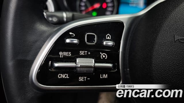 Mercedes-Benz C-Class 2019 — Фото 19/20
