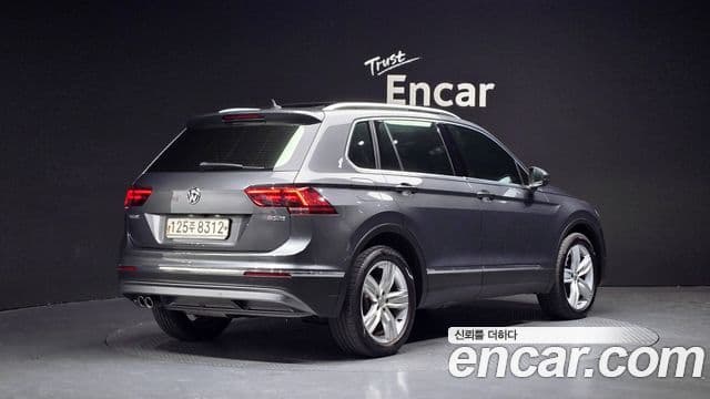 Volkswagen Tiguan 2020 — ფოტო 2/20