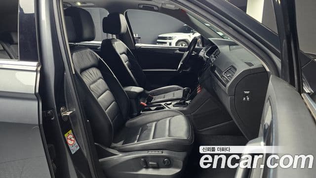 Volkswagen Tiguan 2020 — ფოტო 10/20