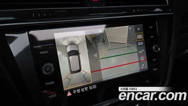 Volkswagen Tiguan 2020 — ფოტო 16/20