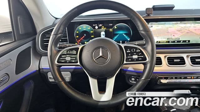 Mercedes-Benz GLE-Class 2021 — Şəkil 13/20