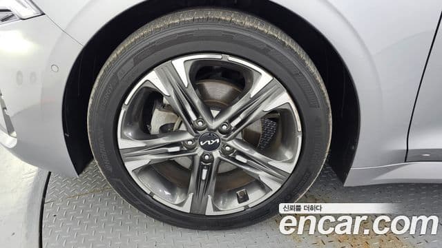 Kia K5 2023 — Şəkil 5/20