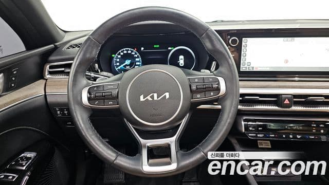 Kia K5 2023 — Şəkil 13/20