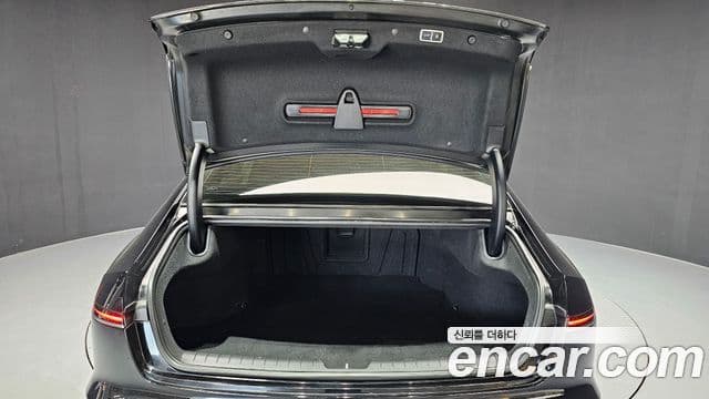 Hyundai Grandeur Hybrid 2023 — Şəkil 24/31