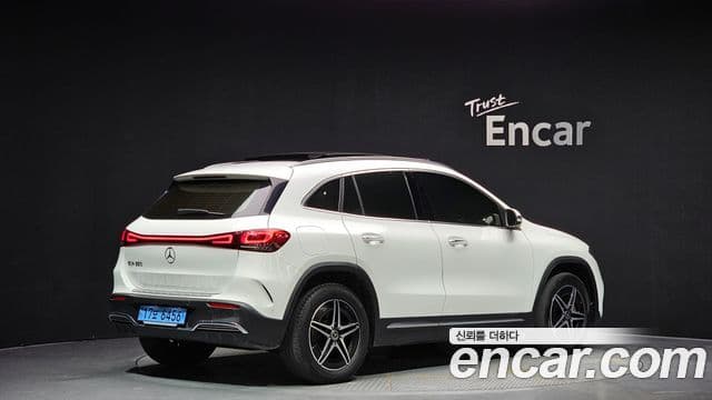 Mercedes-Benz EQA 2023 — ფოტო 24/32
