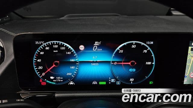 Mercedes-Benz EQA 2023 — ფოტო 20/32