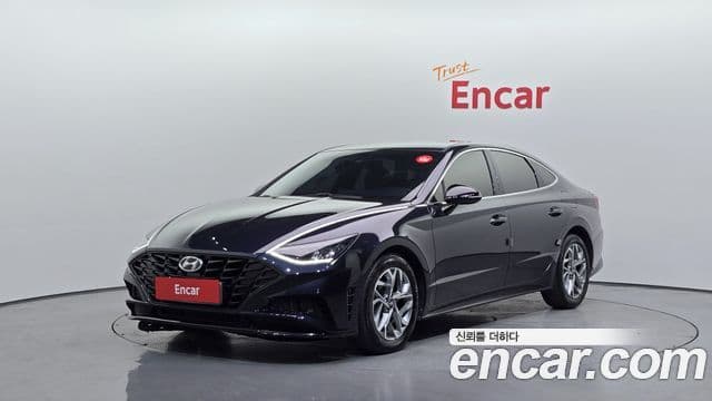 Hyundai Sonata 2019 — Фото 1/20