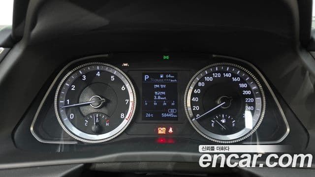Hyundai Sonata 2019 — Фото 8/20