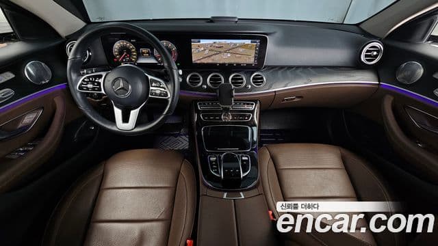 Mercedes-Benz E-Class 2019 — Фото 6/20