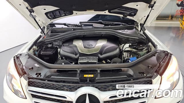 Mercedes-Benz GLE-Class 2018 — Şəkil 5/20