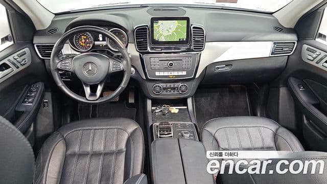 Mercedes-Benz GLE-Class 2018 — Şəkil 6/20