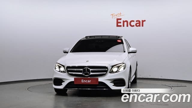 Mercedes-Benz E-Class 2019 — ფოტო 3/20