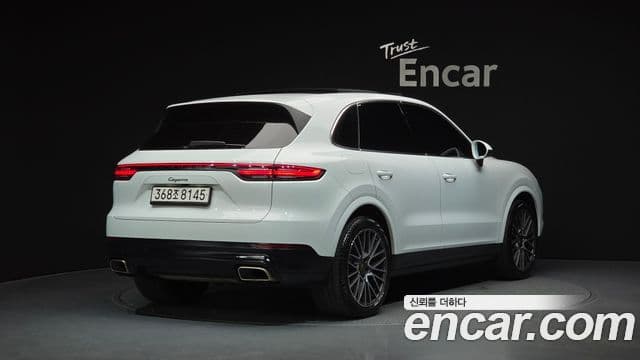Porsche Cayenne 2020 — Фото 2/20
