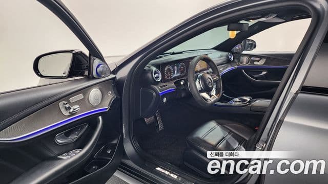 Mercedes-Benz E-Class 2019 — ფოტო 10/20