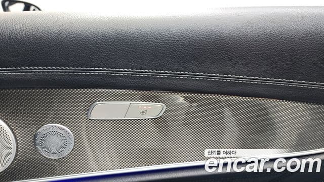 Mercedes-Benz E-Class 2019 — Photo 35/36