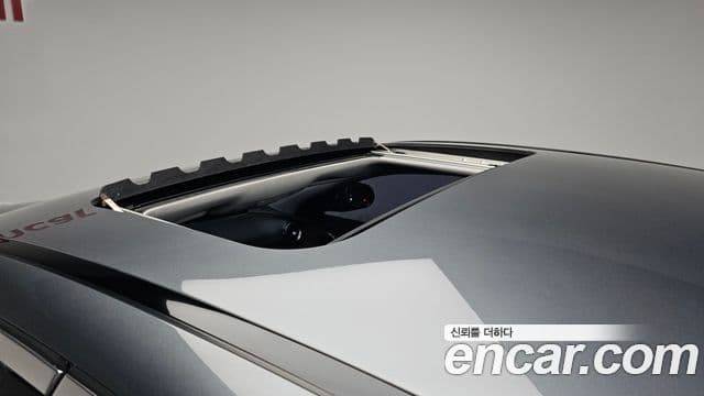 Mercedes-Benz E-Class 2019 — ფოტო 16/20