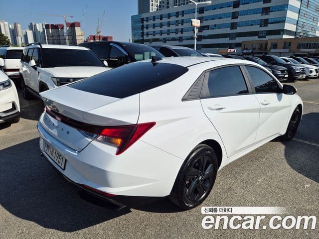 Hyundai Avante 2022 — ფოტო 6/20
