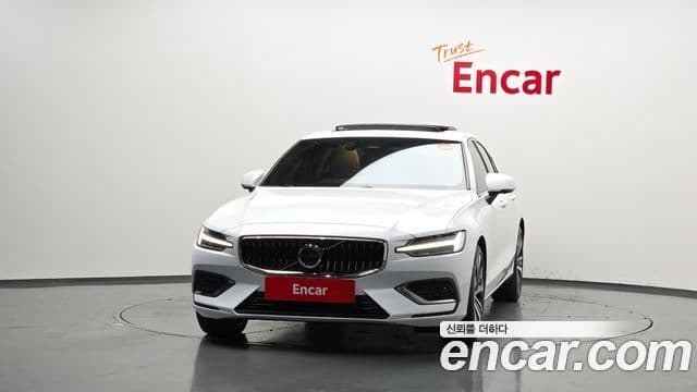 Volvo S60 2024 — Şəkil 3/20