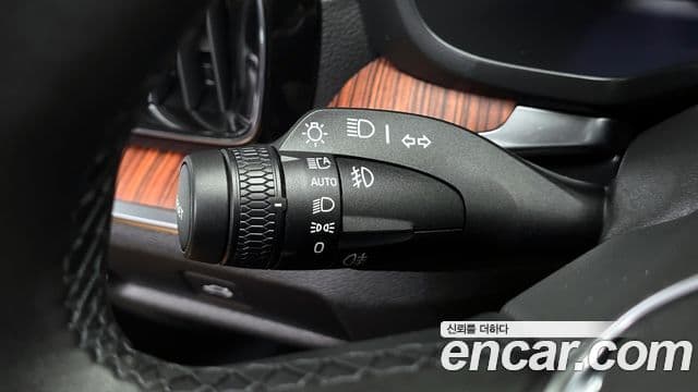 Volvo S60 2024 — Photo 21/32