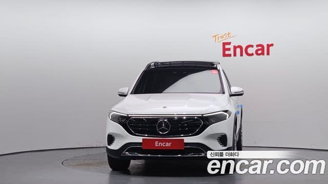 Mercedes-Benz EQB 2024 — ფოტო 1/32