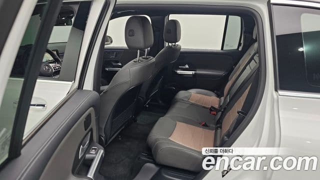 Mercedes-Benz EQB 2024 — ფოტო 26/32