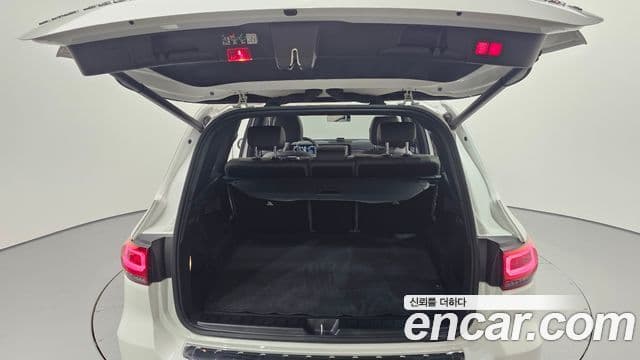 Mercedes-Benz EQB 2024 — ფოტო 21/32