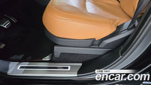 Land Rover Range Rover 2018 — Photo 17/36