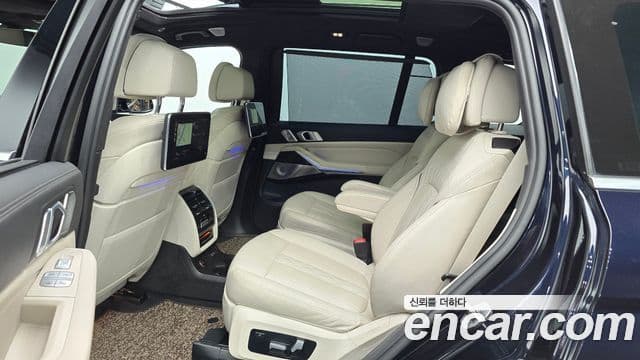 BMW X7 2021 — Şəkil 11/20
