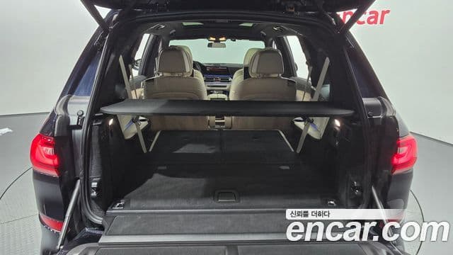 BMW X7 2021 — Şəkil 17/32