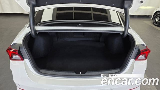 Kia K5 2020 — Şəkil 19/20