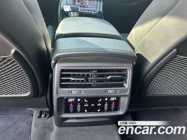 Audi Q7 2022 — Şəkil 20/20
