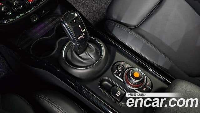 Mini Cooper Clubman 2021 — ფოტო 9/20