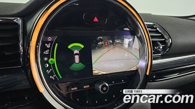 Mini Cooper Clubman 2021 — ფოტო 14/20