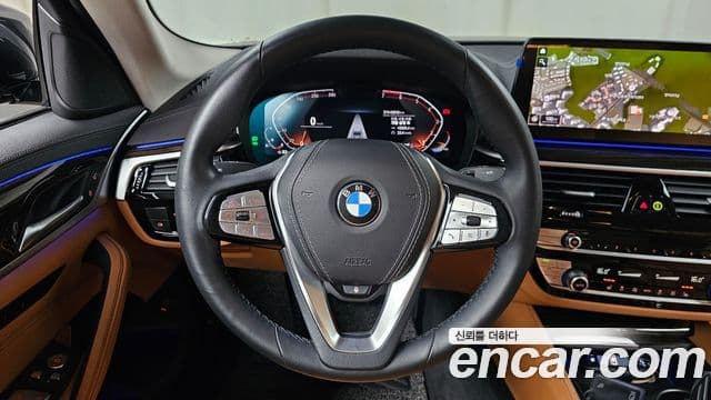 BMW 5 Series 2022 — Şəkil 13/20