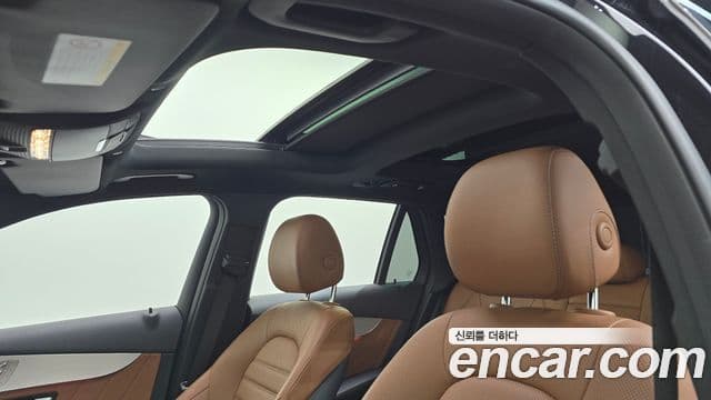 Mercedes-Benz GLC-Class 2020 — ფოტო 15/20