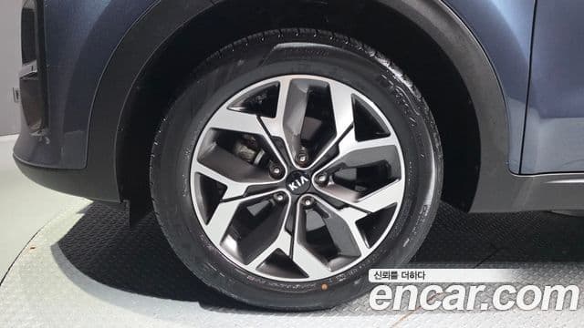 Kia Sportage The Bold 2021 — Şəkil 5/20