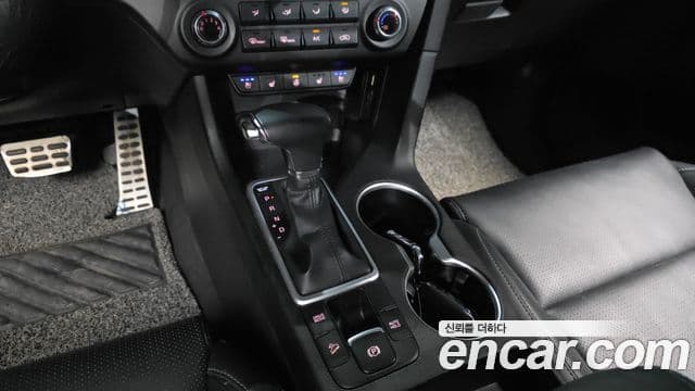Kia Sportage The Bold 2021 — ფოტო 9/20