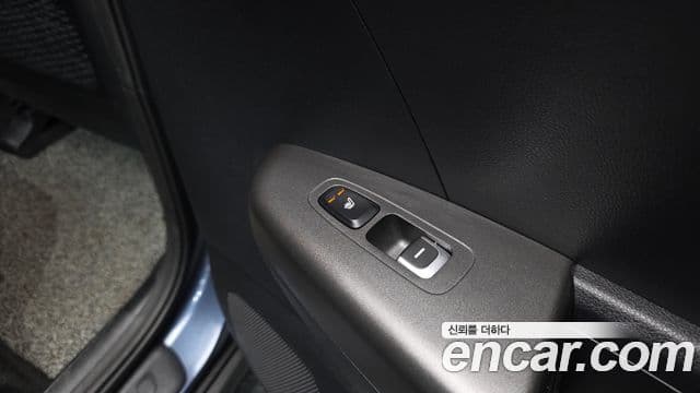 Kia Sportage The Bold 2021 — ფოტო 19/20