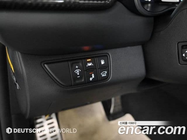 Genesis G70 2019 — ფოტო 15/20