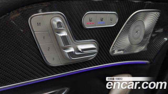 Mercedes-Benz GLE-Class 2021 — Фото 18/20