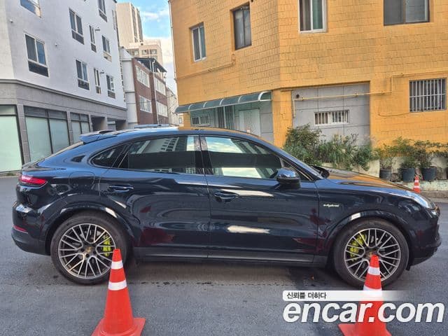 Porsche Cayenne 2023 — Şəkil 3/16