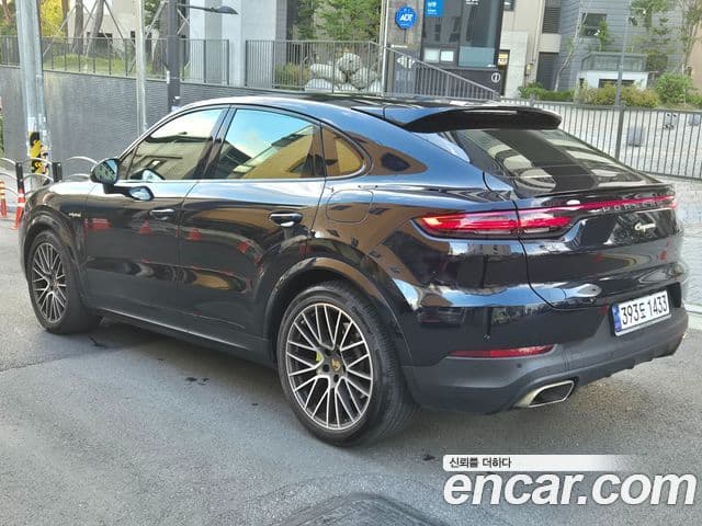 Porsche Cayenne 2023 — Şəkil 10/16
