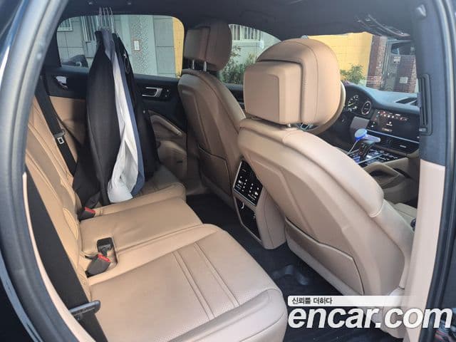 Porsche Cayenne 2023 — Şəkil 12/16