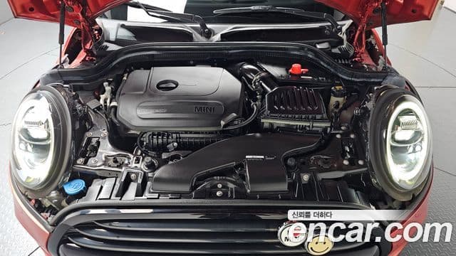 Mini Cooper 2020 — ფოტო 6/20