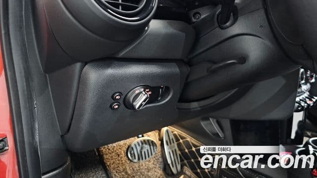 Mini Cooper 2020 — ფოტო 20/20